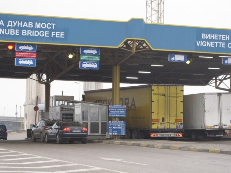 Заради планови ремонти на дезинфекционно съоръжение на ГКПП Дунав мост