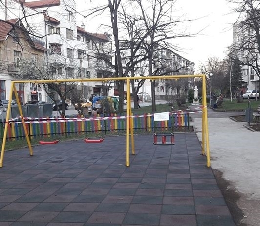 Обявеното извънредно положение видимо не притеснява врачани Родители са решили