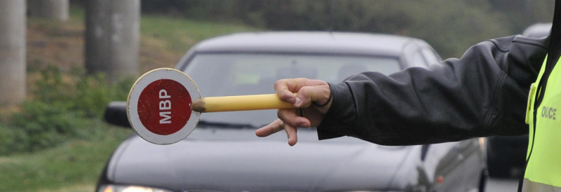 Днес около 2 часа полицаи спрели за проверка лека кола