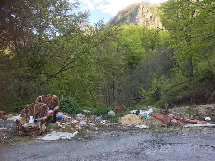 Грозна гледка вбеси врачани излезли да се порадват на красотите