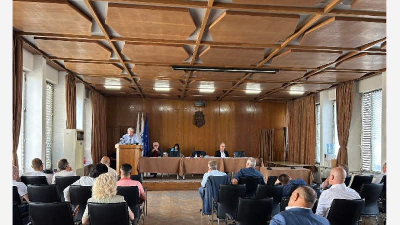 Общинският съвет във Видин бламира кмета Цветан Ценков като не