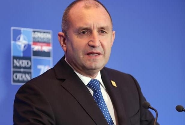 Ако питате мен ако президентът има правомощия върху Националната служба