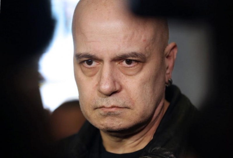 В критичен пост срещу действия на здравния министър Христо Хинков