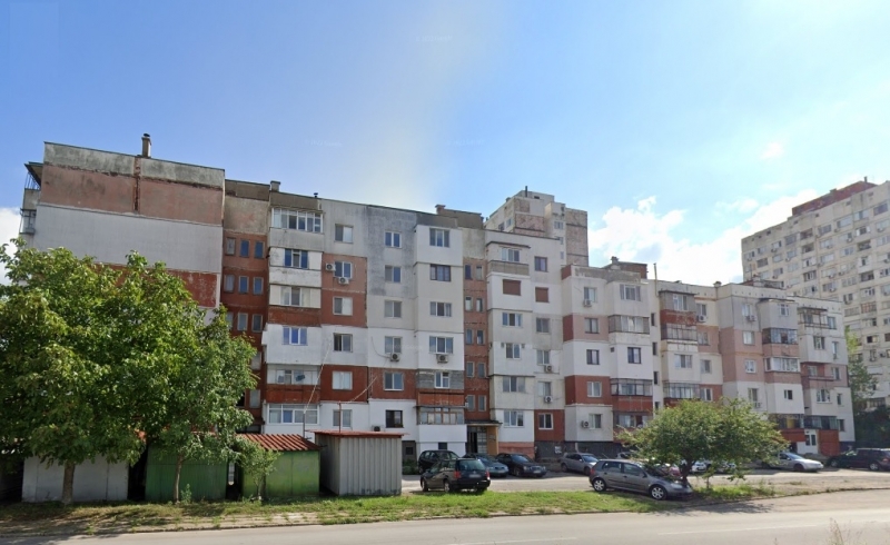 ЧСИ продава на търг тристаен апартамент в ж.к. "Дъбника" във Враца