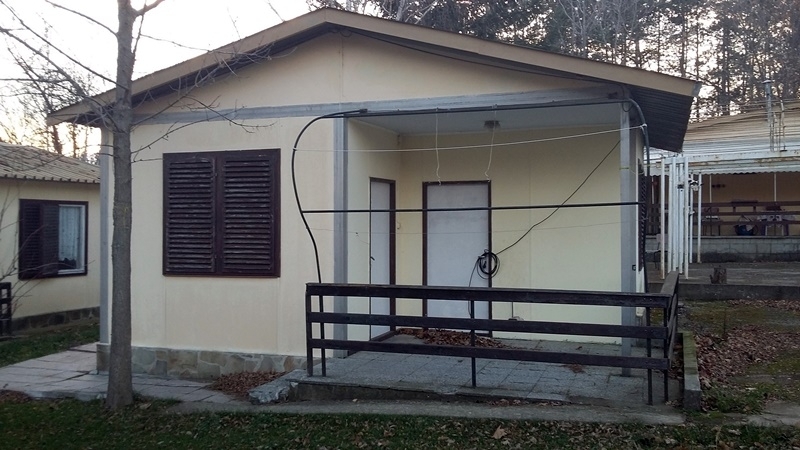 Полицейски служители са заловили мъж извършил кражба от бунгало в