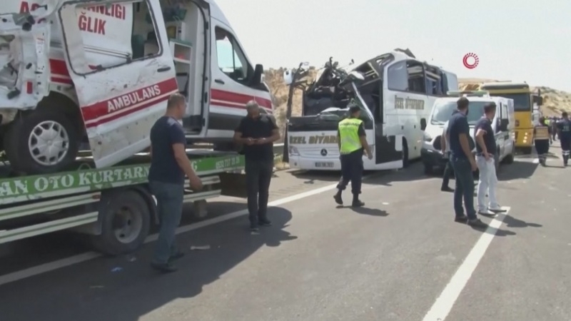 19 души са загинали при катастрофа с камион в югоизточната турска