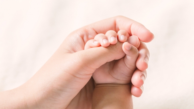 Бебе е сред новите 12 заразени с коронавирус в област