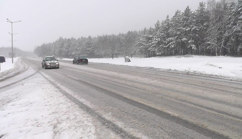 Проходими при зимни условия са пътищата във Врачанско а падналият