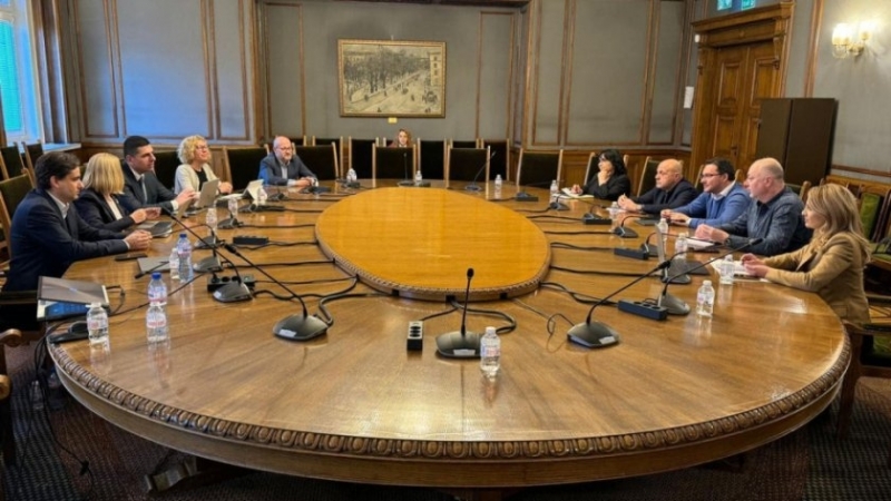 Днес се очаква отговор на големия политически въпрос има ли