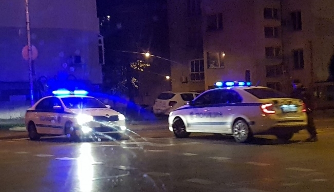 Среднощна стрелба и полицейско преследване е имало през изминалата нощ