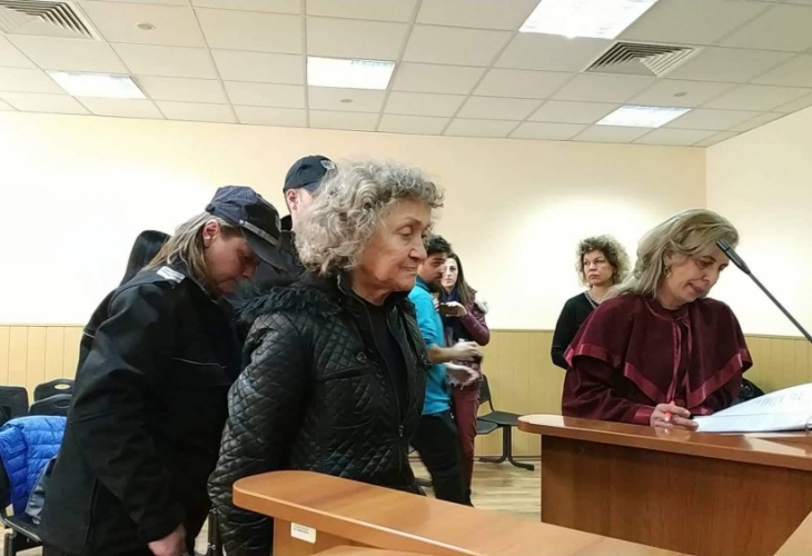 Веска Хаджиева от пловдивското село Труд бе докарана с белезници