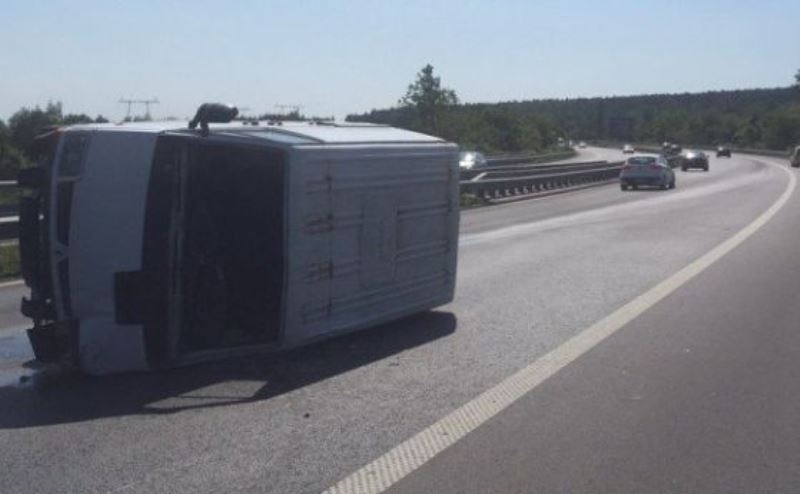 Ограничено е движението на пътя Плевен Ловеч в посока Троян поради