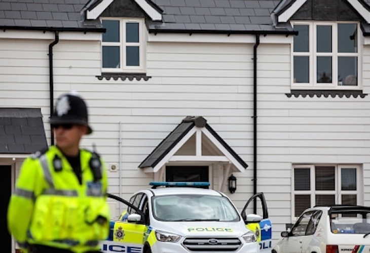 Британката Доун Стърджис починала след отравяне с нервнопаралитичното вещество Новичок се е заразила