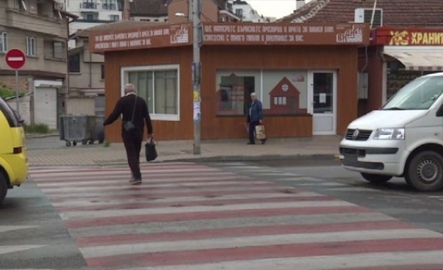 53-годишна жена беше блъсната на пешеходна пътека на столичния бул.