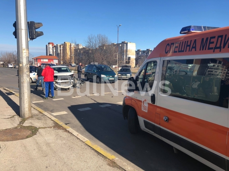 От полицията съобщиха нови данни за катастрофата между два автомобила която