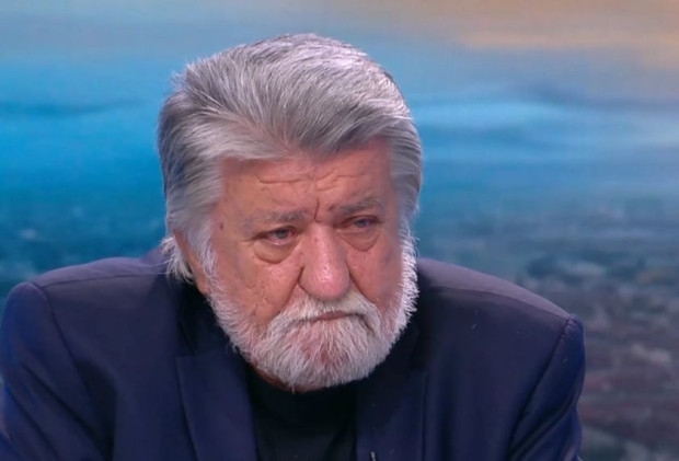 Опростачването в българската политика дойде от Слави Трифонов Той си