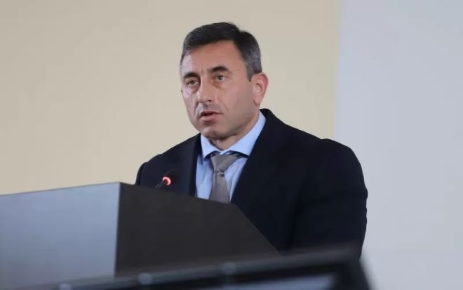 100 млн. лв. са скрити от данъци на фризьорки и майстори