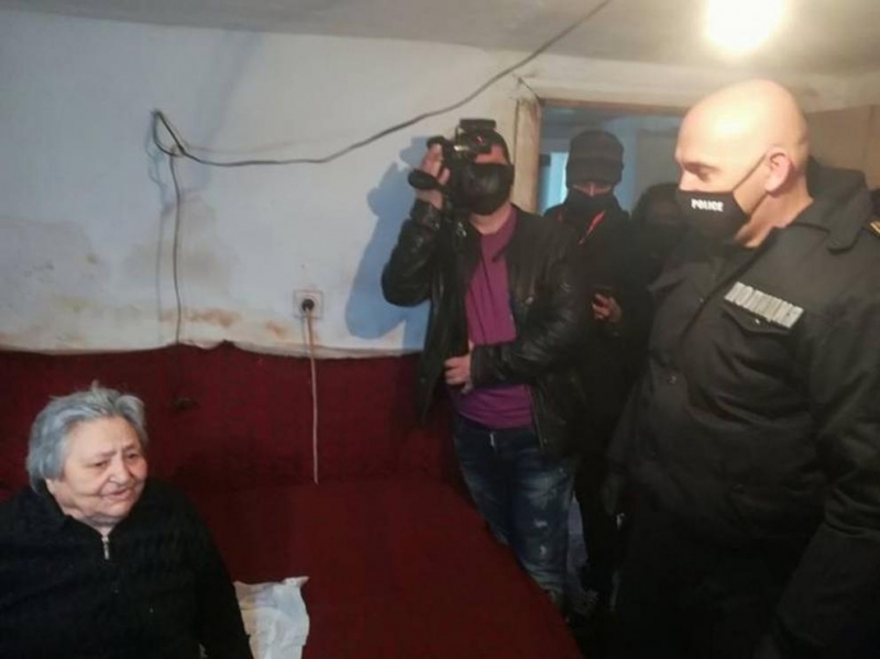 Брутален хлапак обра и изнасили 92-годишна жена в Бургаско
