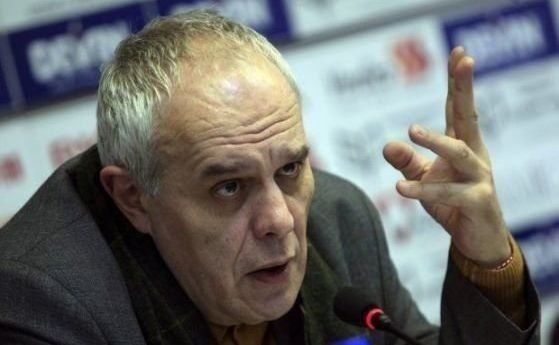 Работата на опозицията е да събаря правителството Още повече че