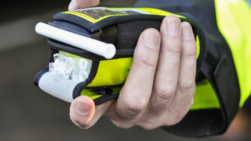 В Търговище с полицейска мярка е задържаха жена счупила дрегер по време