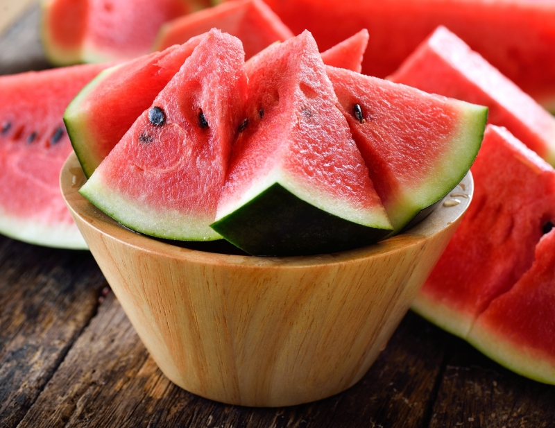 Динята съдържа едва 30 ккал за 100 г което позволява хапване