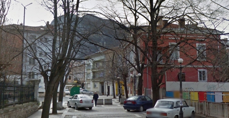 Частен съдебен изпълнител обяви за продан ателие във Враца научи