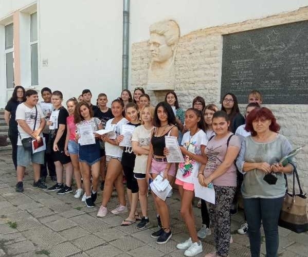 За поредна година магистратите от окръжната и районната прокуратури в