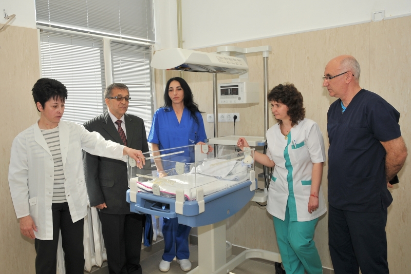 Елвира е първото бебе родено в Монтана тази година Малката