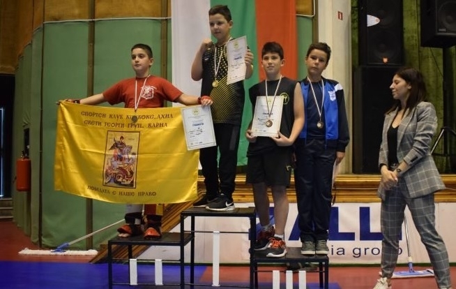 С два бронзови медала се завърнаха възпитаниците на козлодуйския клуб