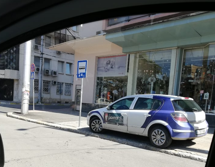 Лампичката на нагъл шофьор не светна дори и след като