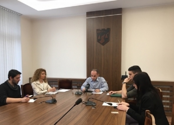 Две фирми искат да доизграждат спортната зала на СУ „Христо Ботев“