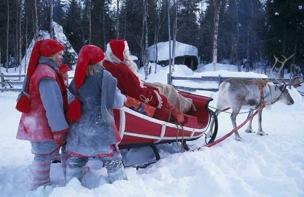 Военните от Северноамериканското военновъздушно космическо командване НОРАД са вдигнали във въздуха изтребители за да