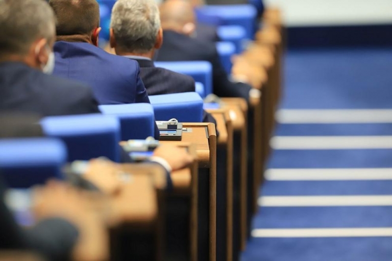 На първо четене парламентът прие да се преименува празникът 24