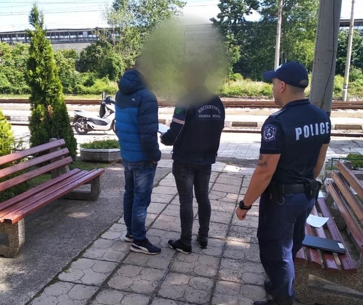 При съвместна проверка на звено Инспекторат и полицията в града