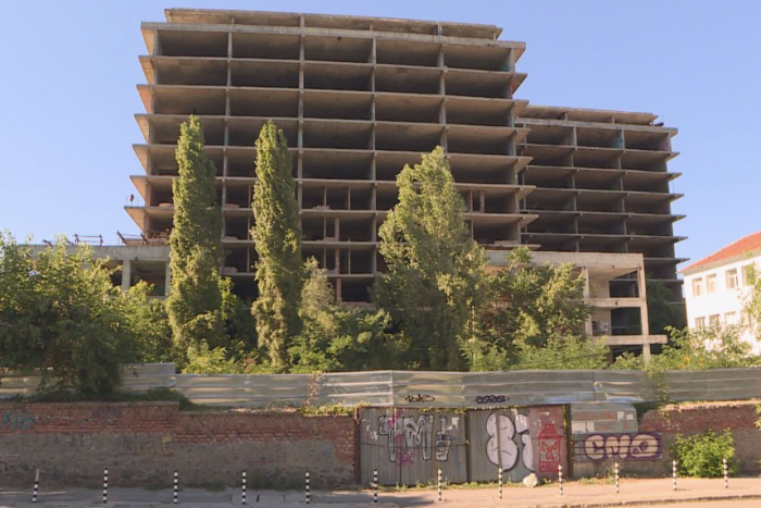 Служебният екип на Министерството на здравеопазването застава твърдо зад строителство на