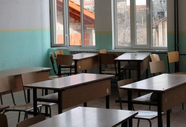 Тежката зимна обстановката затвори училища в област Видин Обстановката е