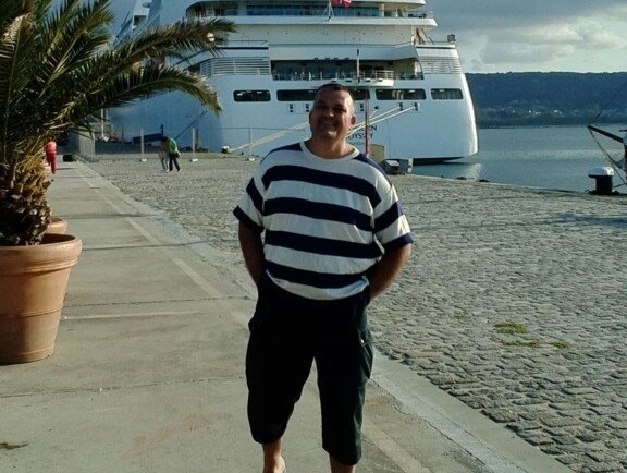 Кирил Петков е тежко пострадалият полицай в катастрофата с буса