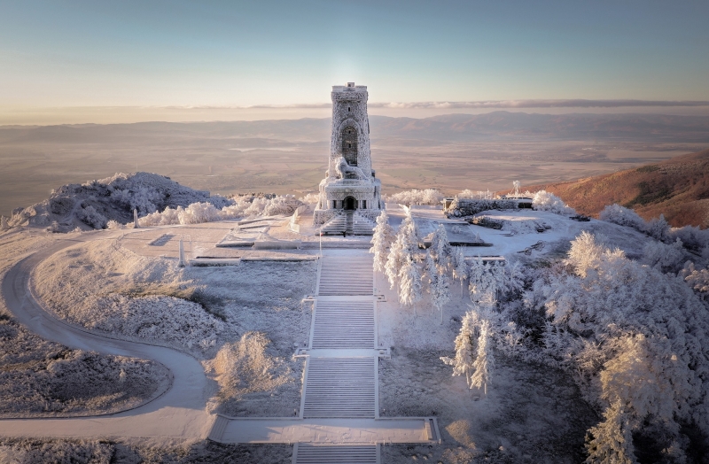 Днес над страната ще бъде предимно облачно преди обяд на