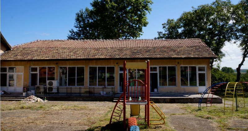 Започна основен ремонт на детската градина във второто по големина