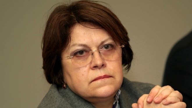 Татяна Дончева: Предсрочен вот не е изключен, Пеевски може да остане в изкуствена засада