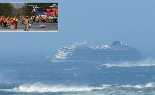 Спасителни екипи продължиха в нощта срещу неделя да евакуират 1300