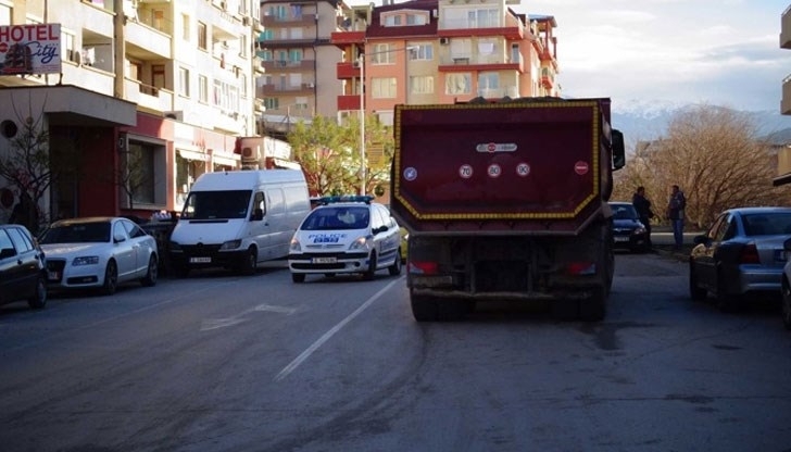 61 годишен пешеходец е пострадал при пътен инцидент на ул Марица в