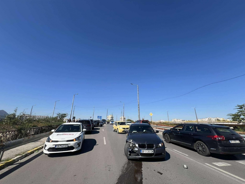 Катастрофа затруднява движението към най големия квартал на Враца – ж к