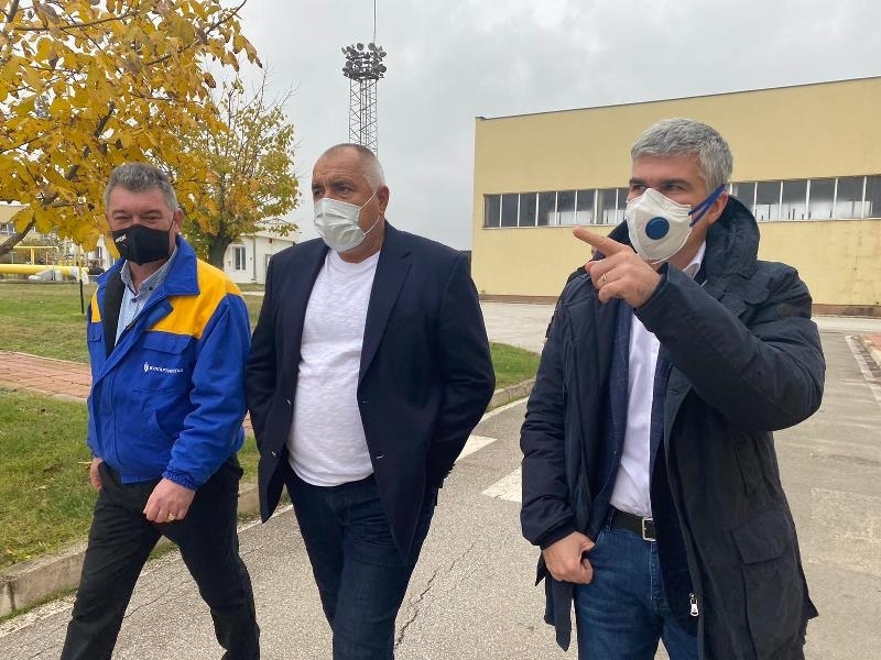 Премиерът Бойко Борисов направи изненадващо посещение във Врачанско научи агенция