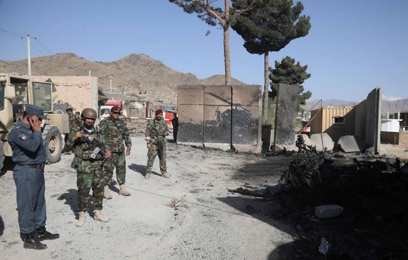 Най малко 24 души бяха убити а 31 ранени при