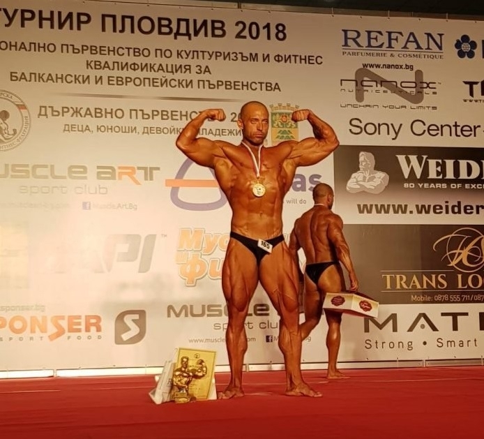 Състезателят по културизъм от Козлодуй Даниел Рошков спечели първото място