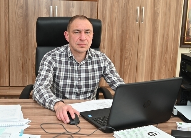 Кметът на Берковица Радослав Найденов поздрави учителите за празника им Ето