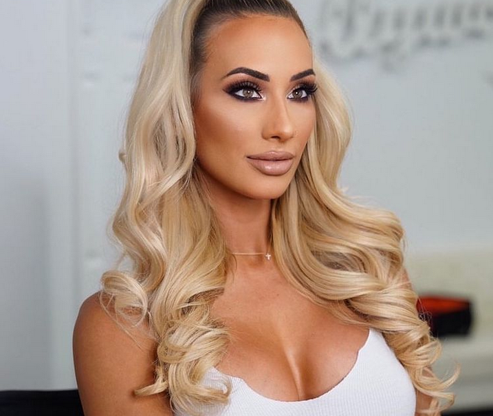 Суперзвездата от WWE – Кармела щурмува социалните мрежи за пореден