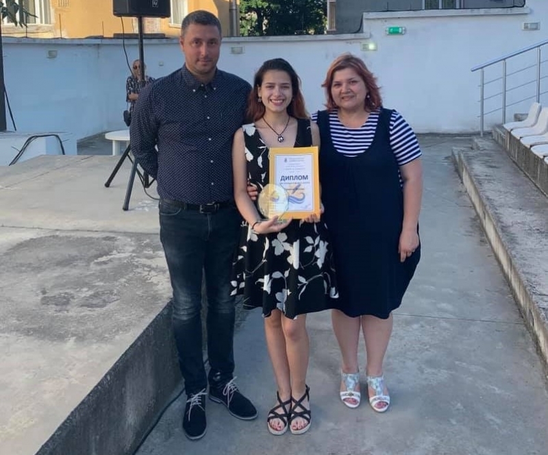 Възпитаничка на ППМГ Акад Иван Ценов във Враца спечели награда