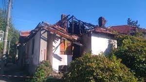 Пожар избухна в къща в Лом съобщиха от МВР в
